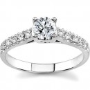 Types of Engagement Ring Insurance Policies