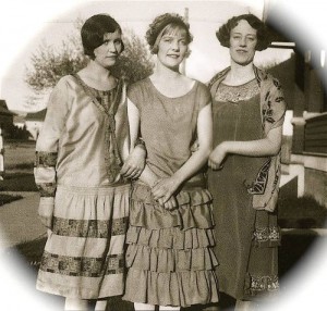 Garconne Look during the Art Deco Period.jpg